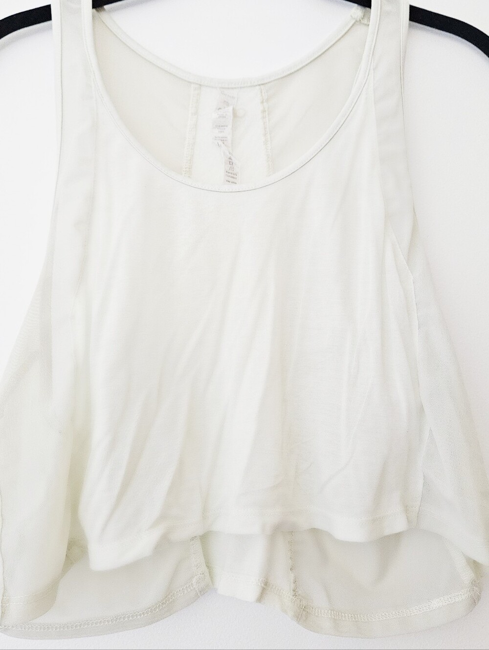 ALO | Crop Racerback Tank - Picture 1 of 5